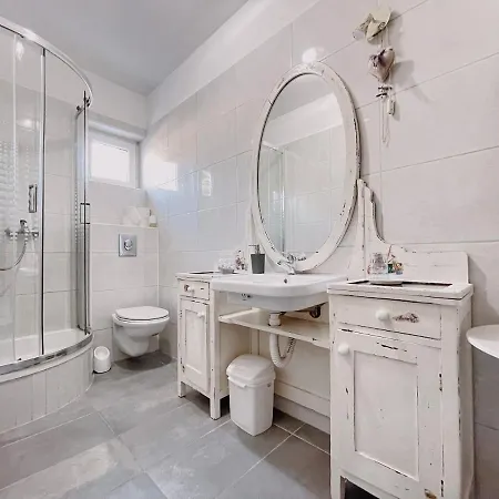 Zoricic Apartament *